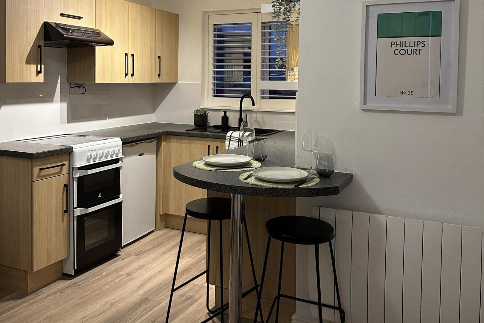 Cosy 1Bd Getaway Perfect For Couples Stamford Apartment Bagian luar foto