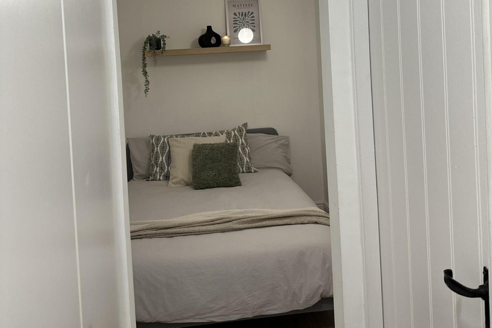 Cosy 1Bd Getaway Perfect For Couples Stamford Apartment Bagian luar foto